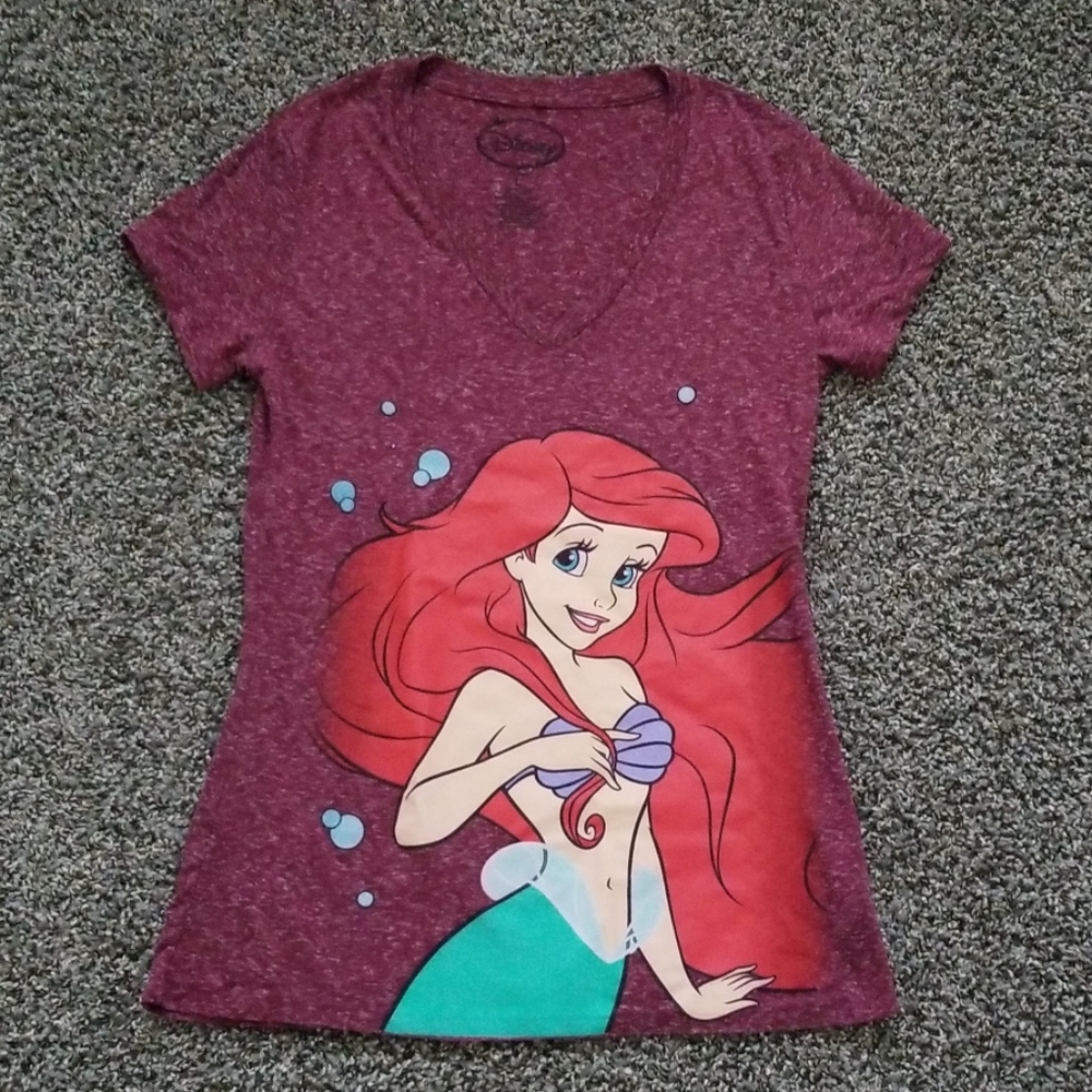 Disney little mermaid short sleeve top Large